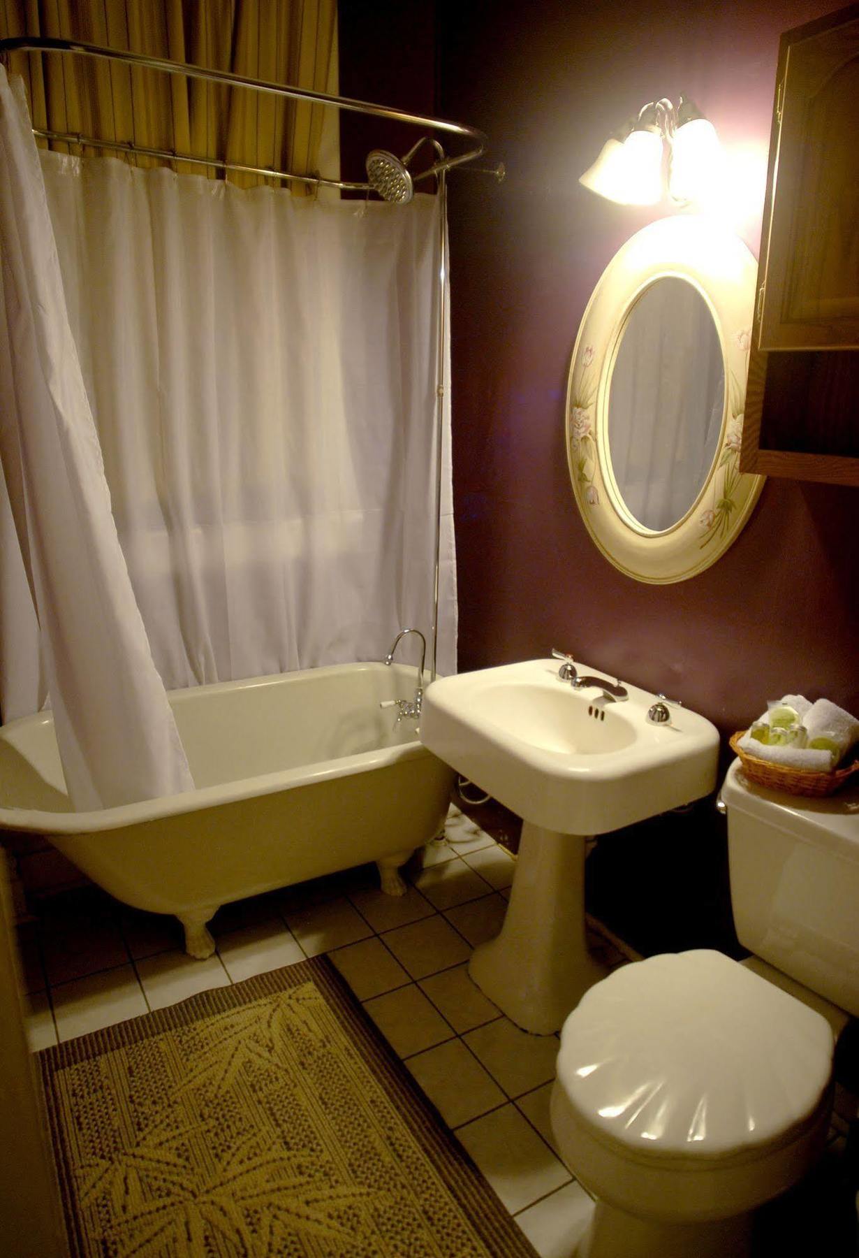 Bed & Breakfast Old 2*